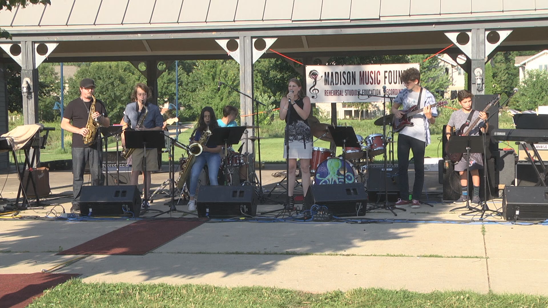 The Blue Dyes - Concerts at McKee July 2017